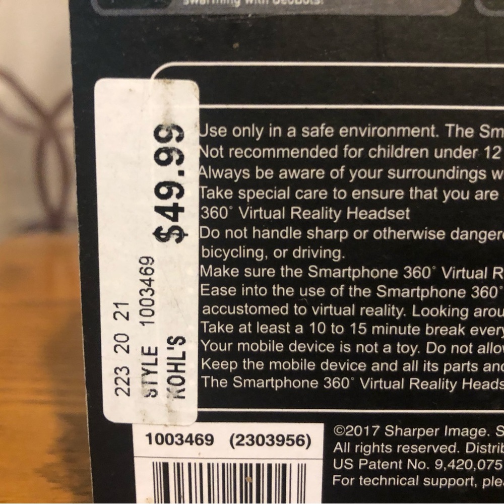 Sharper Image Virtual Reality with Controller - Picture 5 of 5